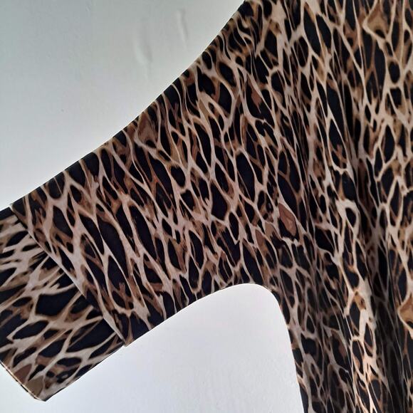 Catherines Brown & Black Animal Print Lace Trim Short Sleeve Top - Size 2X 22/24 - Picture 10 of 11